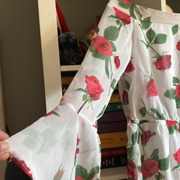 Shareen Collections floral, rose 🌹 design romper shorts - Picture 6 of 11